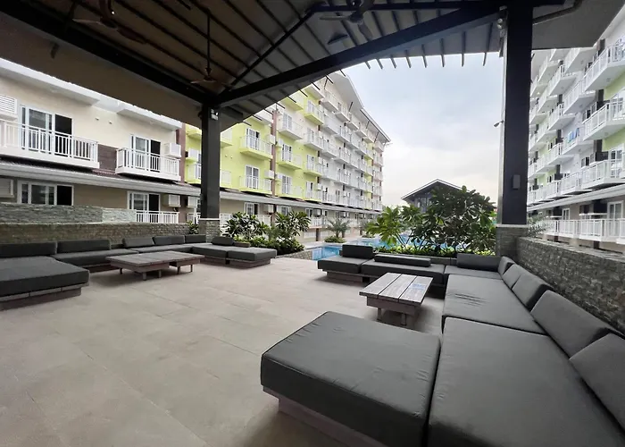 アパートホテル Amani Grand Residences マクタン